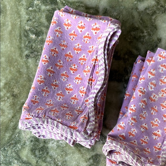 Furbish scalloped edge napkins — set of 10 - Picture 5 of 5